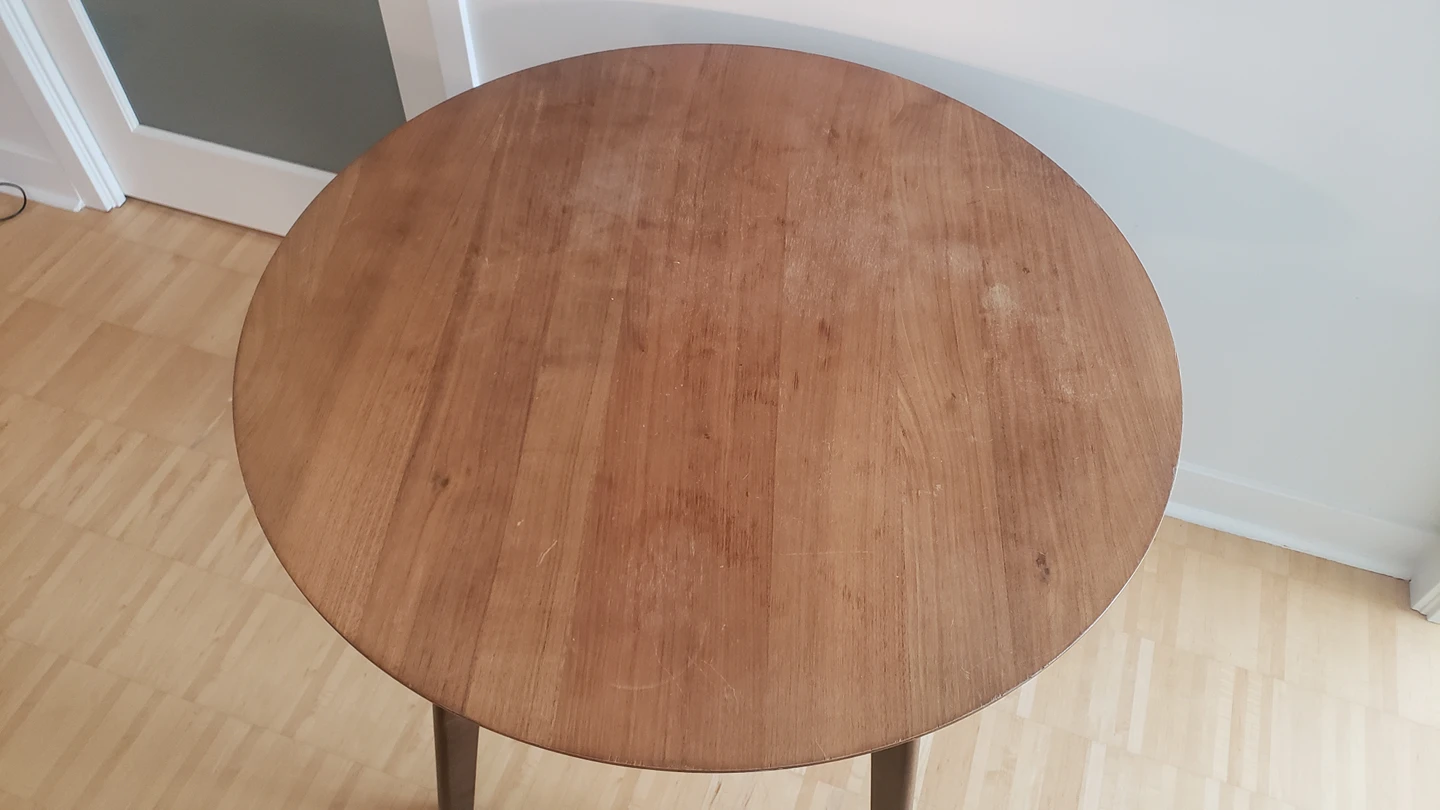Round Dining Table - photo 2