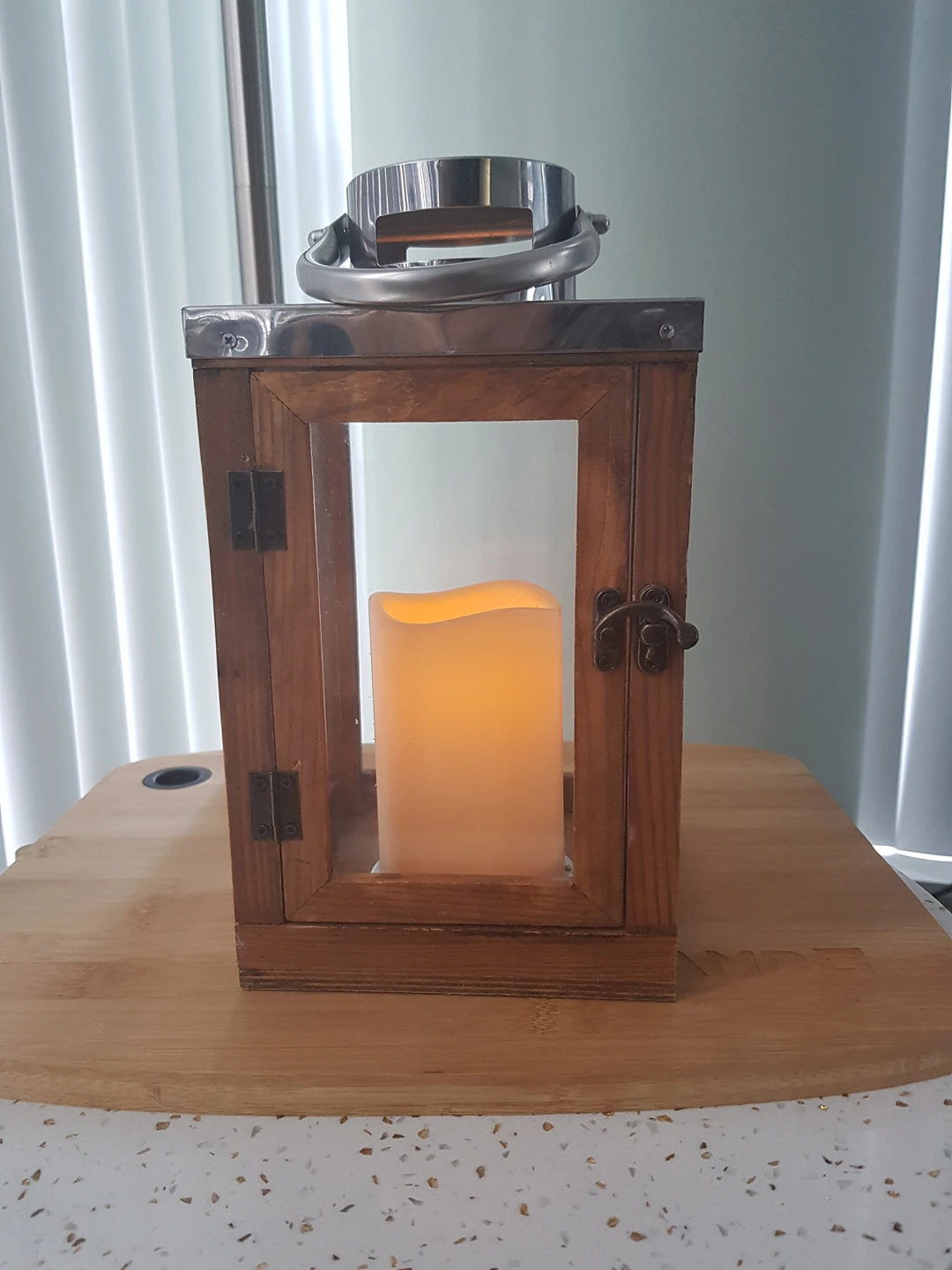 an electric candle thumbnail