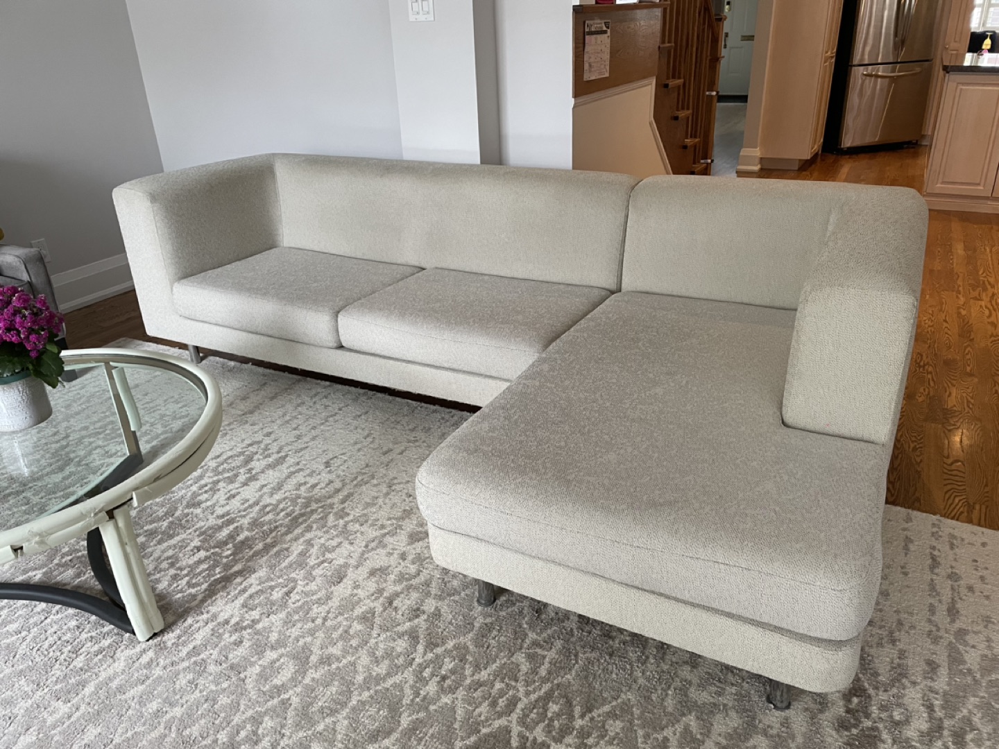 Sectional sofa with removable and washable covers - photo 3