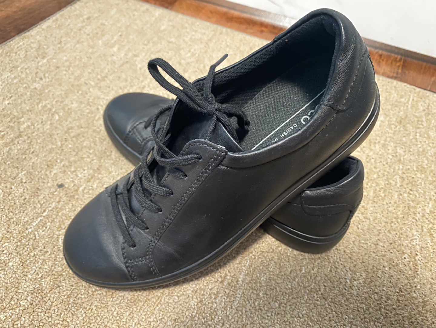 ECCO shoes - Women size 9 - photo 2