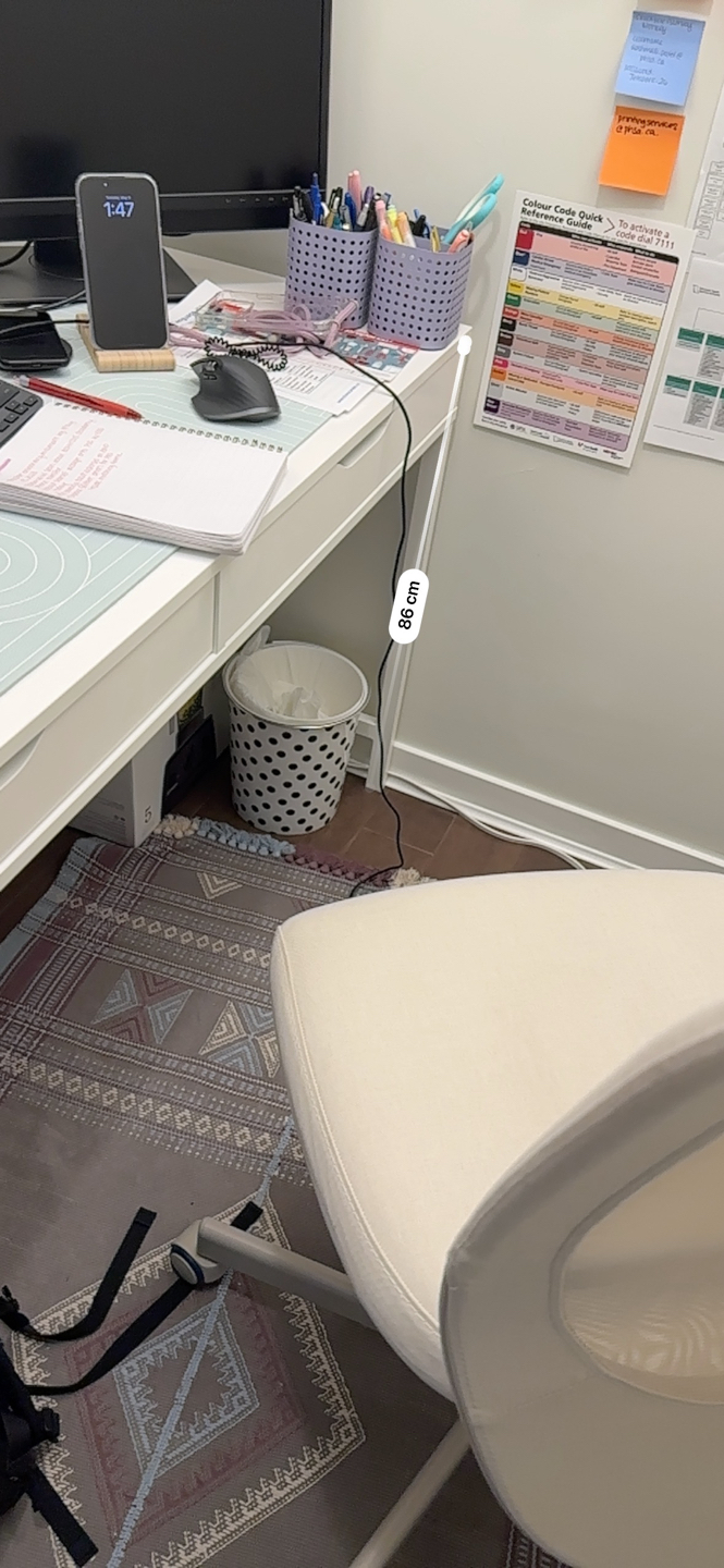 Office desk - photo 3