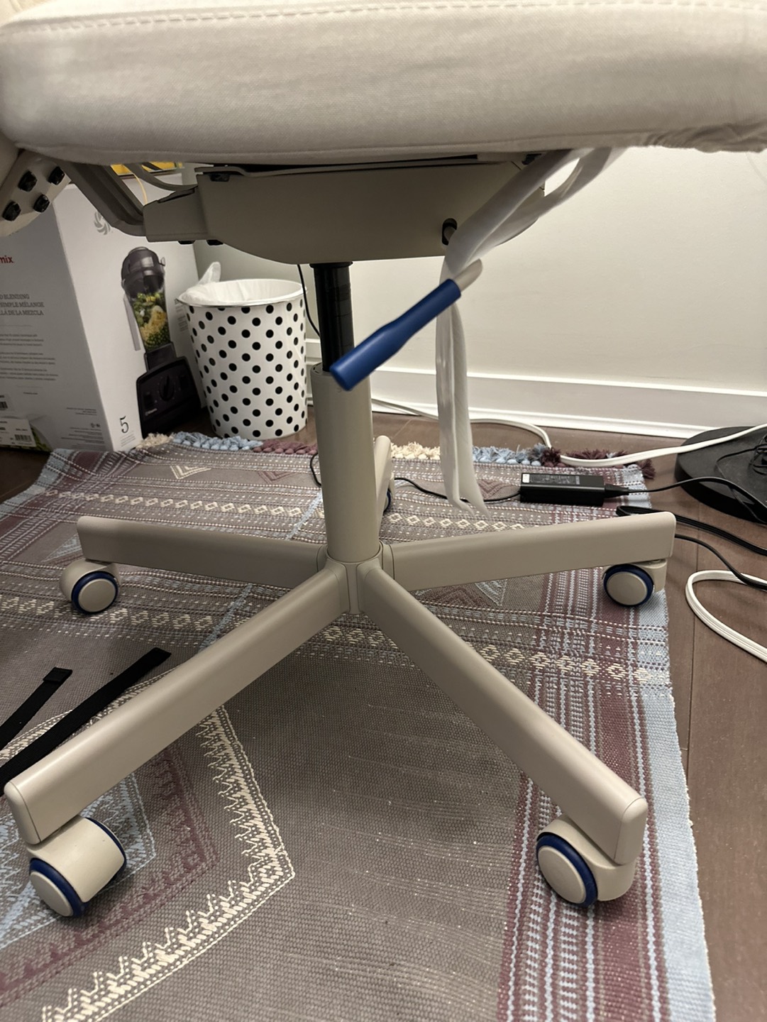 1 Office chair - photo 5