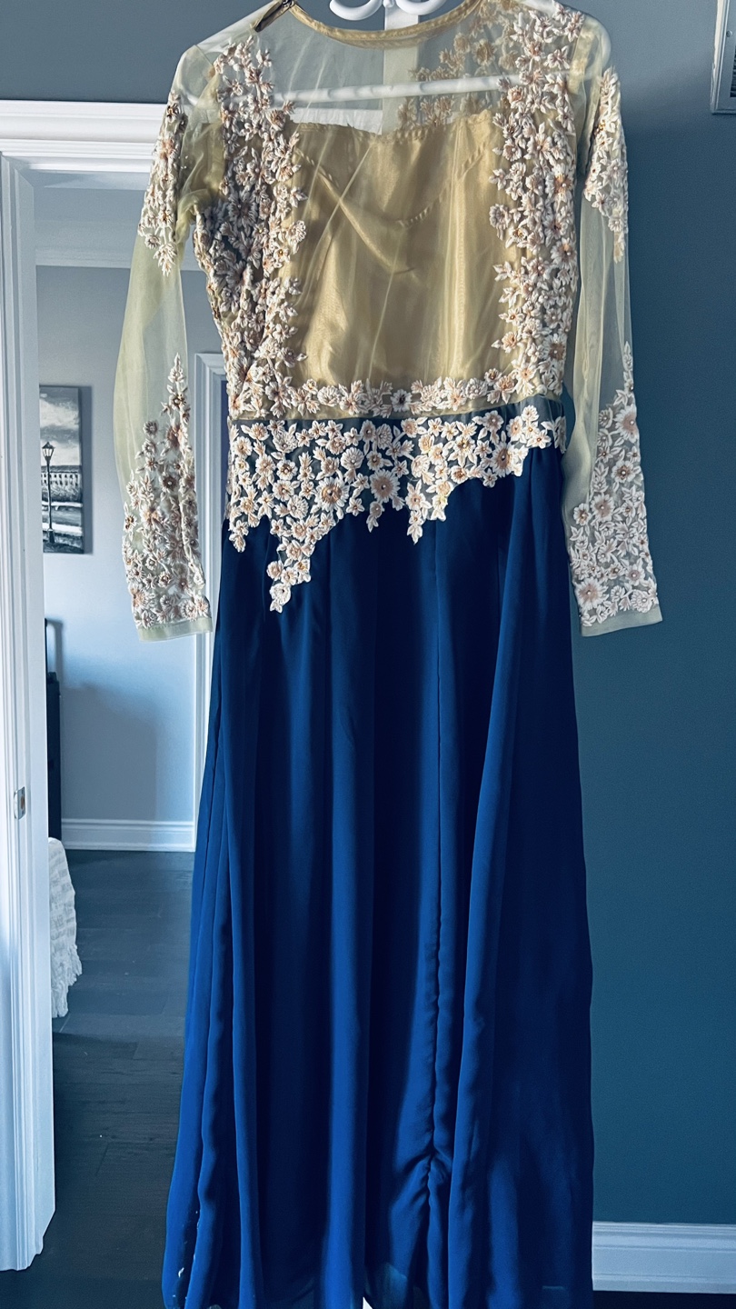 Elegant Party Gown - photo 4