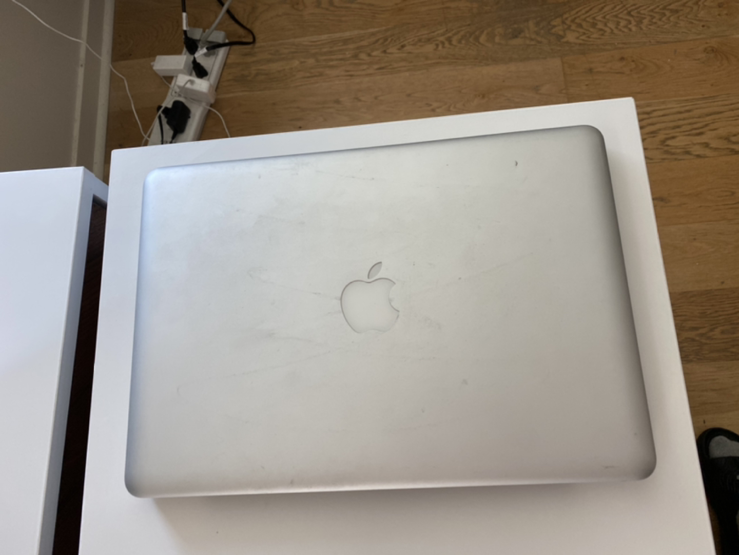 Apple MacBook Pro (2009) image indicator(3)