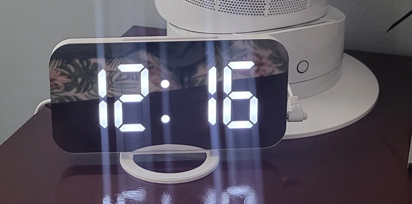 Digital clock image indicator(3)