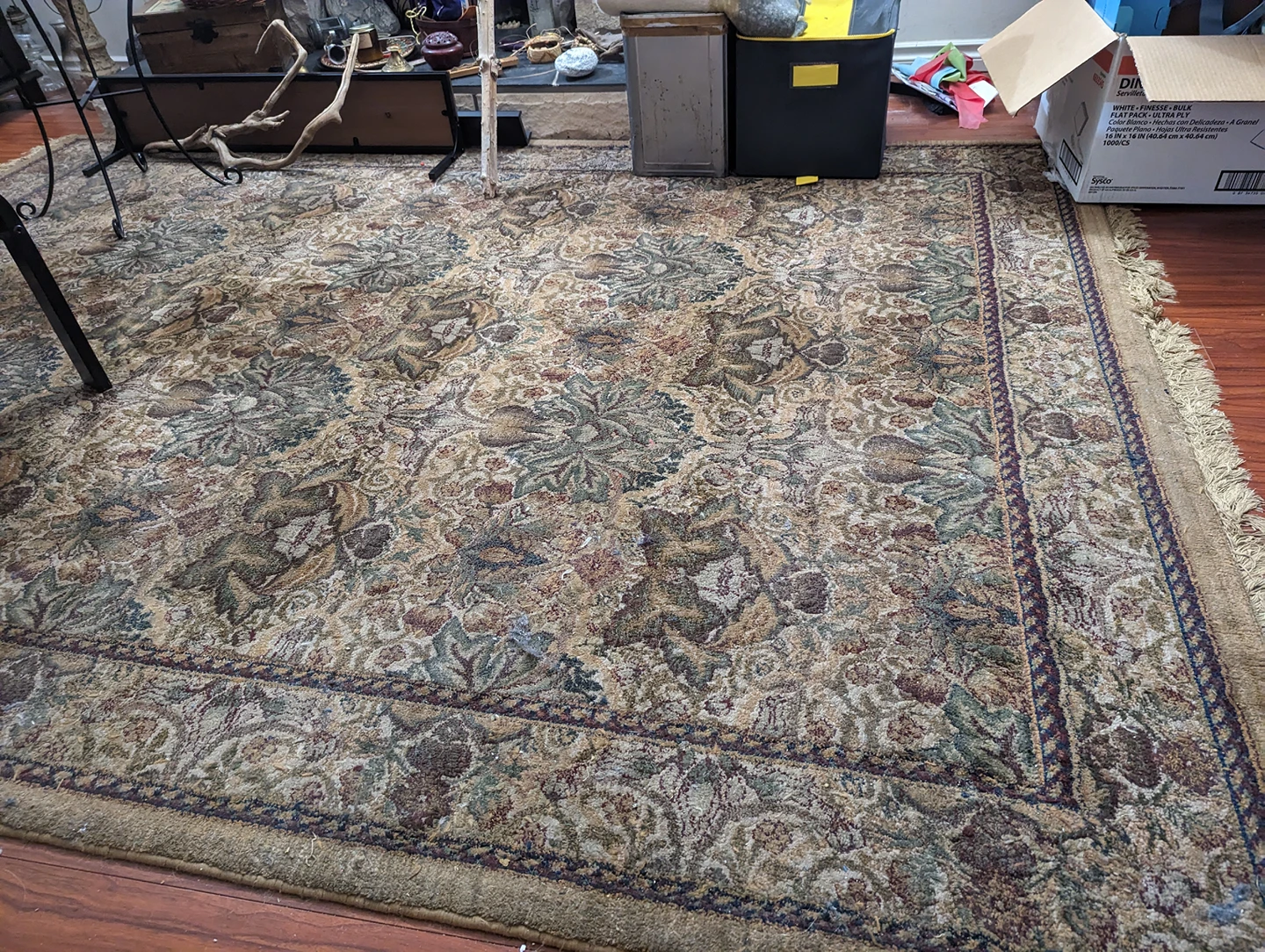 Rug 9' x 6'5
