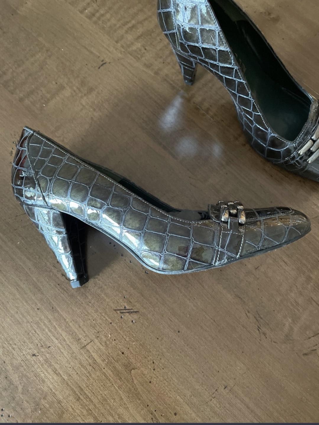 Woman’s high heels - photo 3