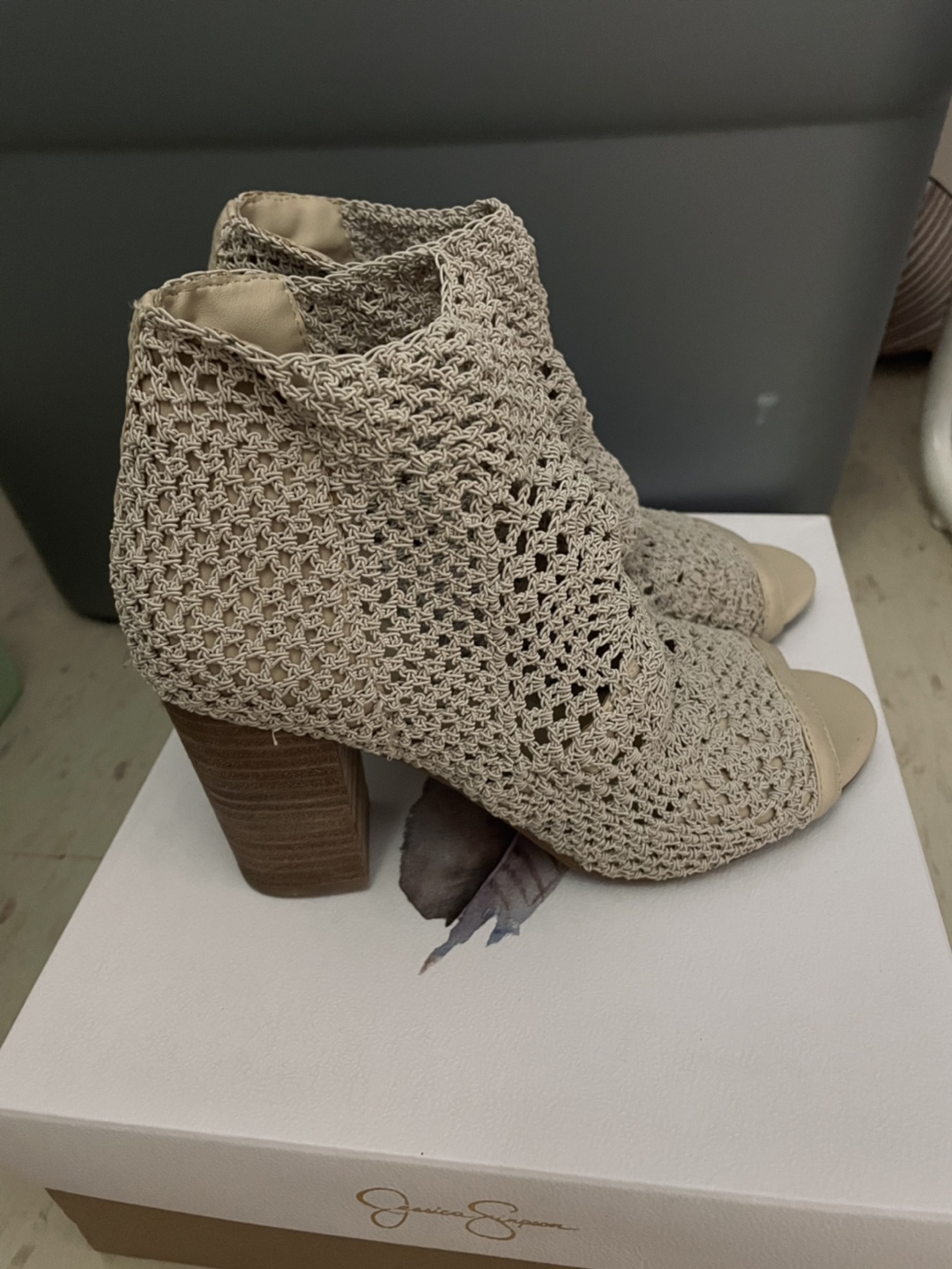 New Women Sandals size 6.5