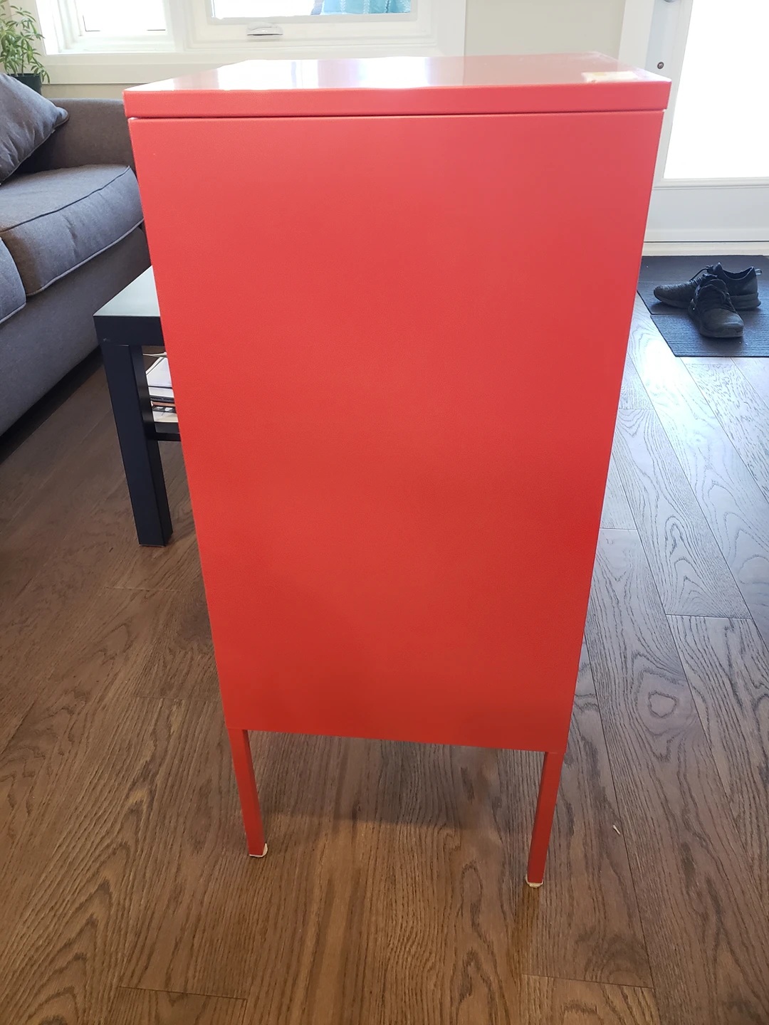 Metal storage cabinet - photo 2