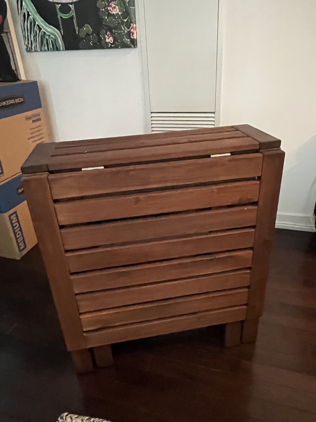 Wooden extendable patio table with 4 matching folding chairs thumbnail