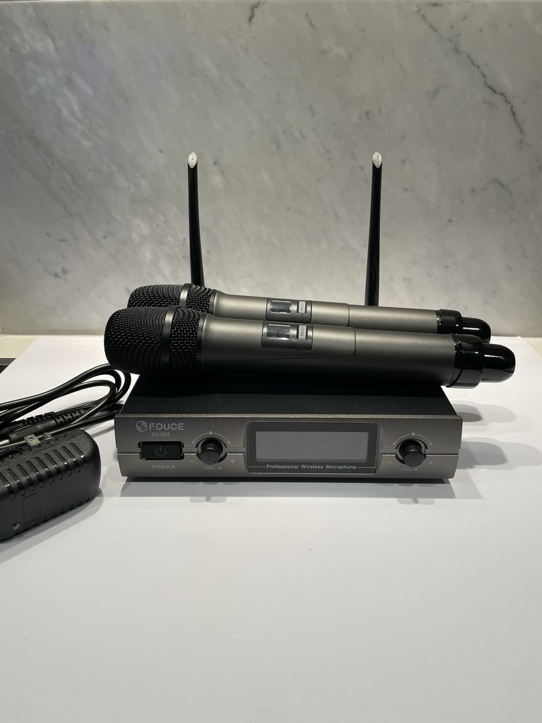 Microphone system thumbnail