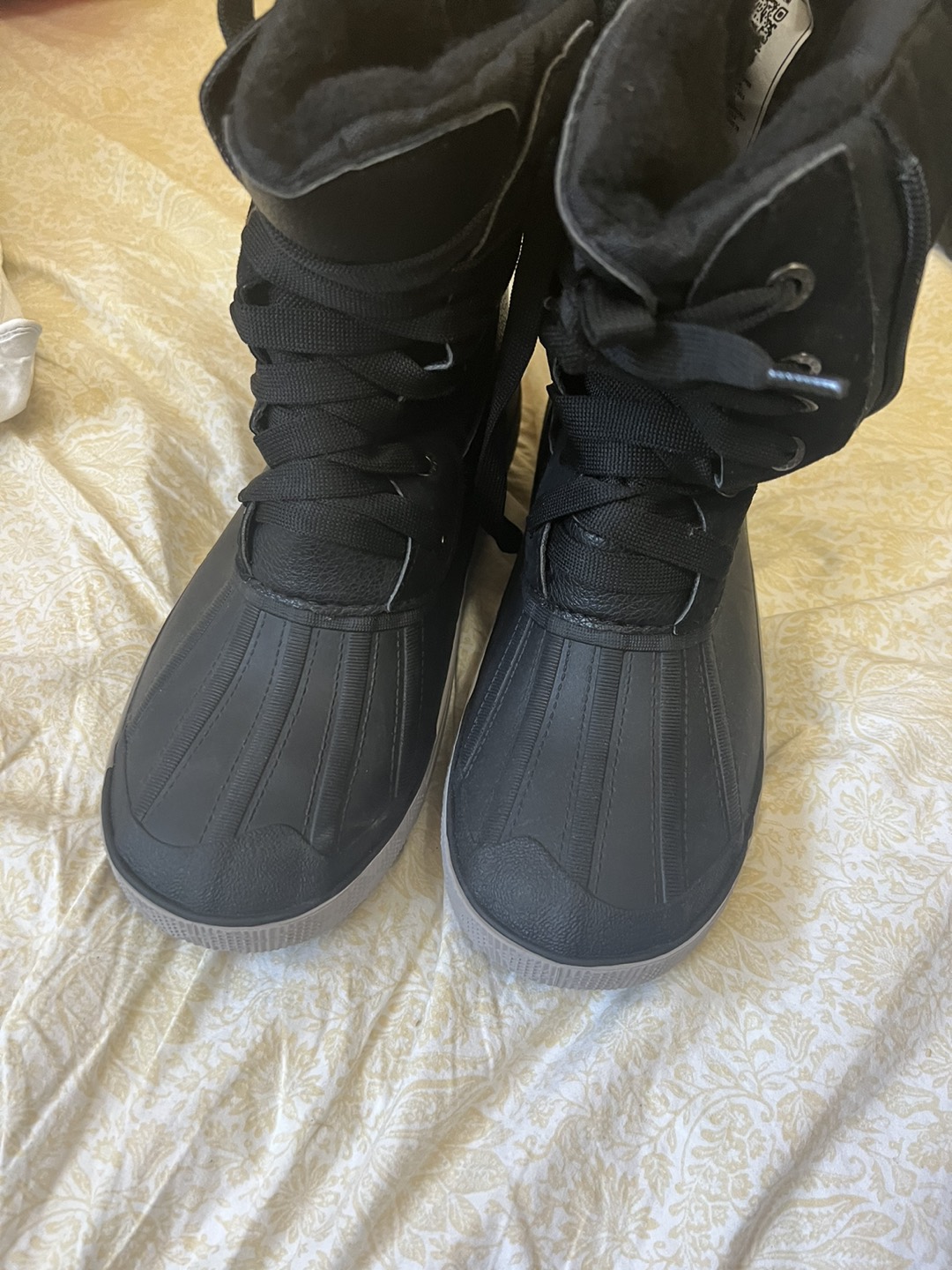Brand new Pajar winter boots size 10