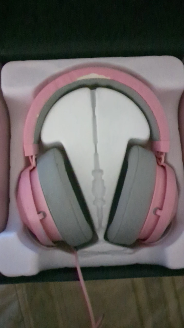 last week RAZER KRAKEN PRO QUARTZ headset with mic + kitty ears image indicator(6)