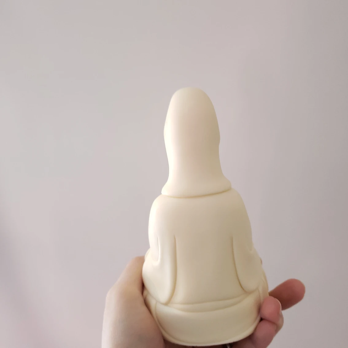 Corozo nut / tagua nut Guanyin statue with red cloth - photo 3