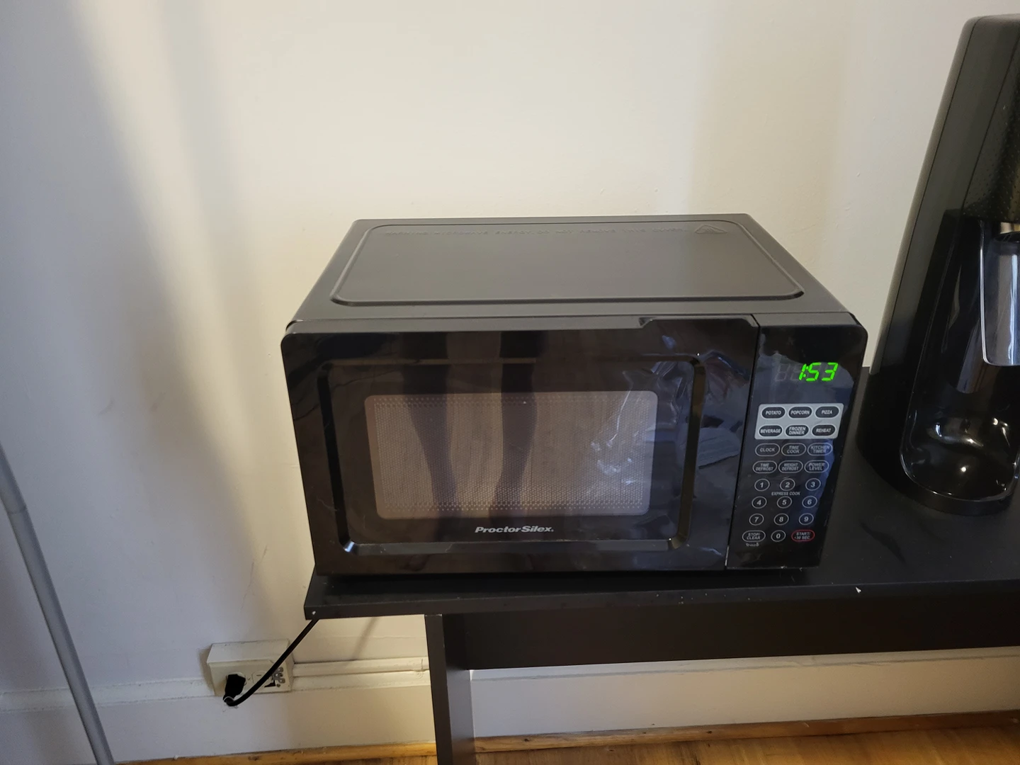 Microwave Oven - photo 3
