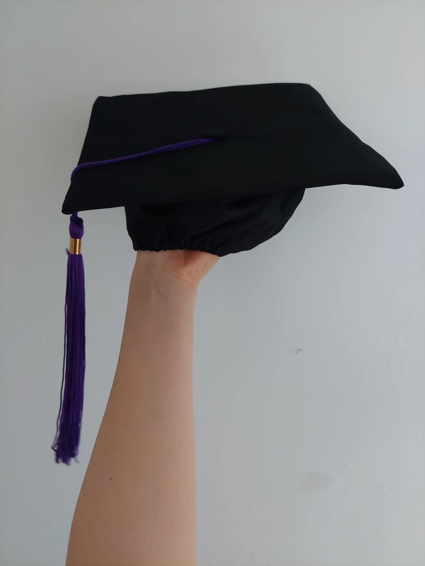Graduation Cap with purple tassels - photo 2