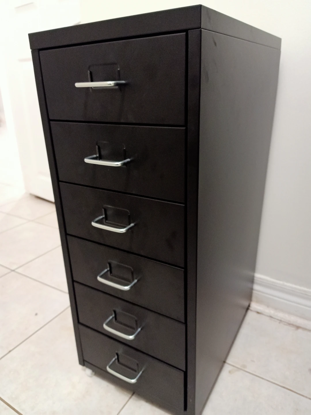 Chest of drawers:Moving sale - photo 3