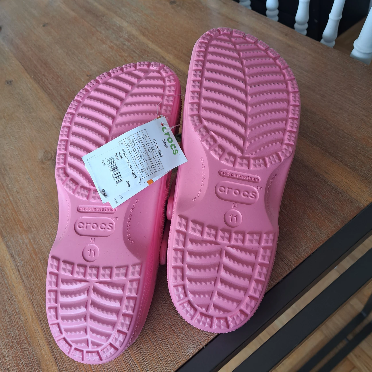 Pink Crocs! Brand New, size 11 - photo 3