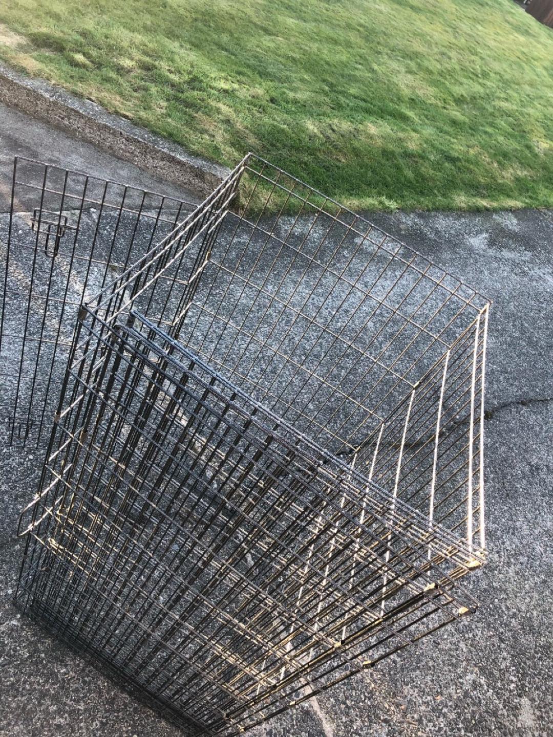 Large 8 Panel Metal Pet Play Pen Fence Multi-shape image indicator(3)