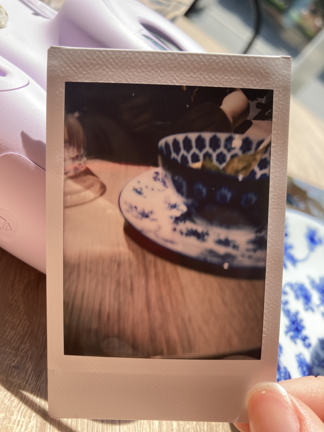 80s Vintage style Tea Cup Picture Photoshoot by Léon Dión