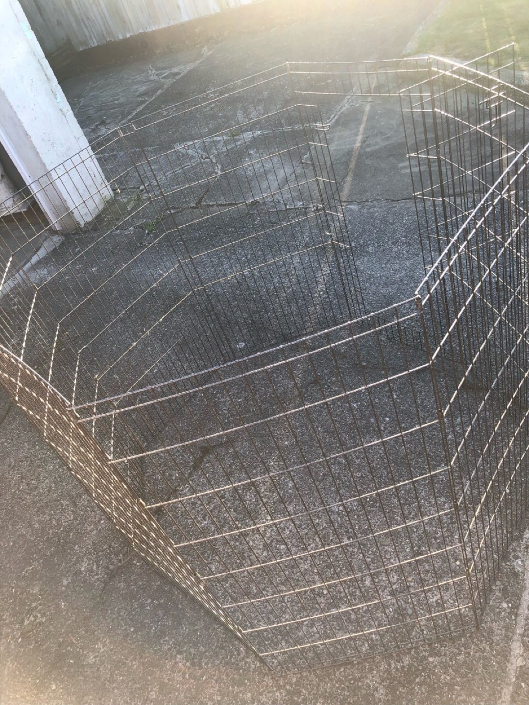 Large 8 Panel Metal Pet Play Pen Fence Multi-shape image indicator(2)