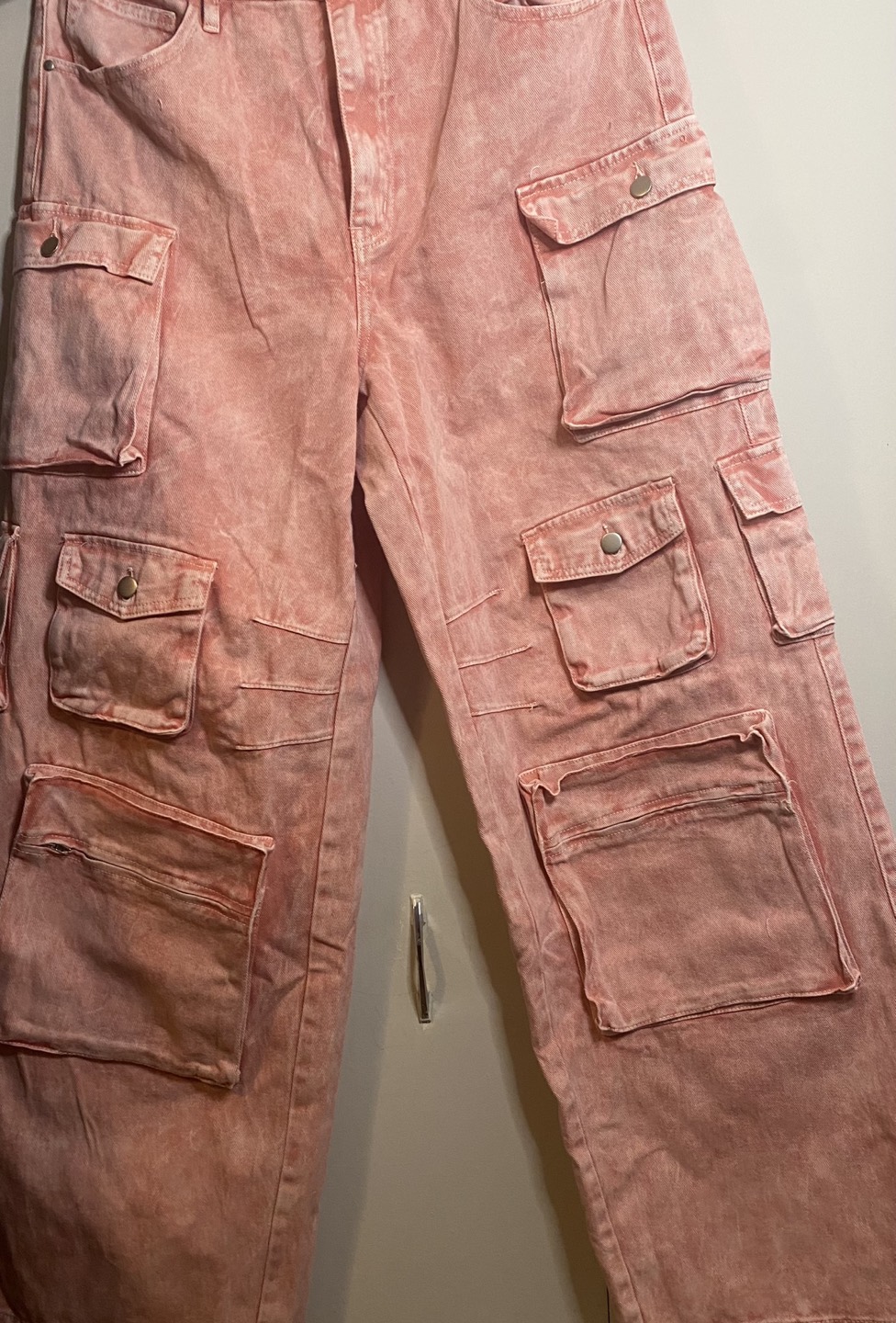 High Rise Cargo jeans, Pink image indicator(2)