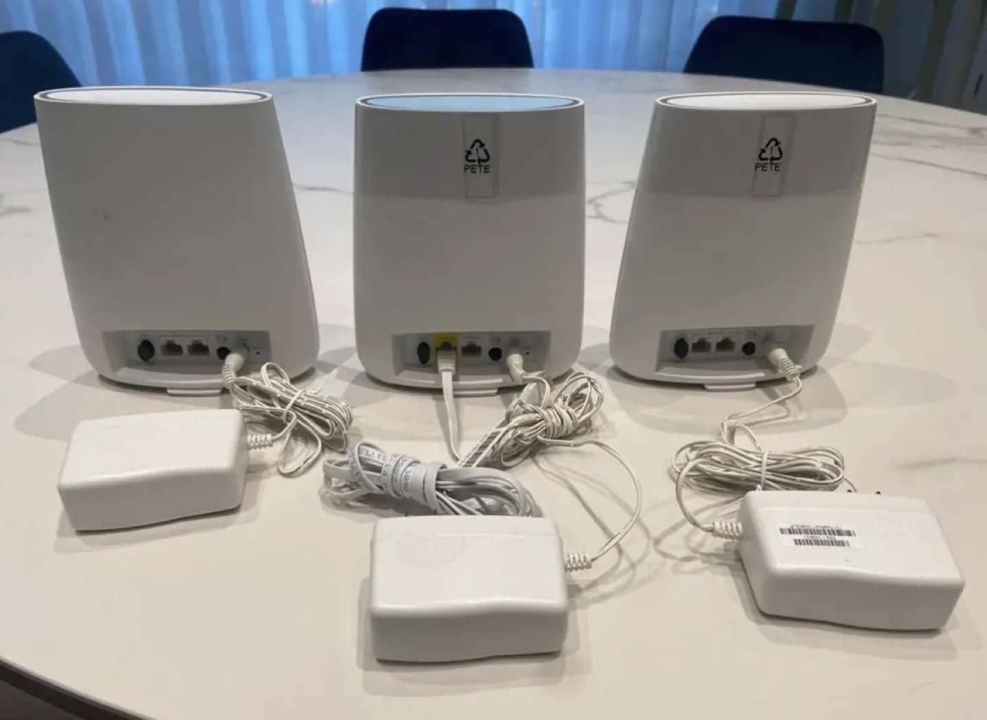 NETGEAR Orbi Mesh WiFi system with 1 Router & 2 Satellites - photo 2