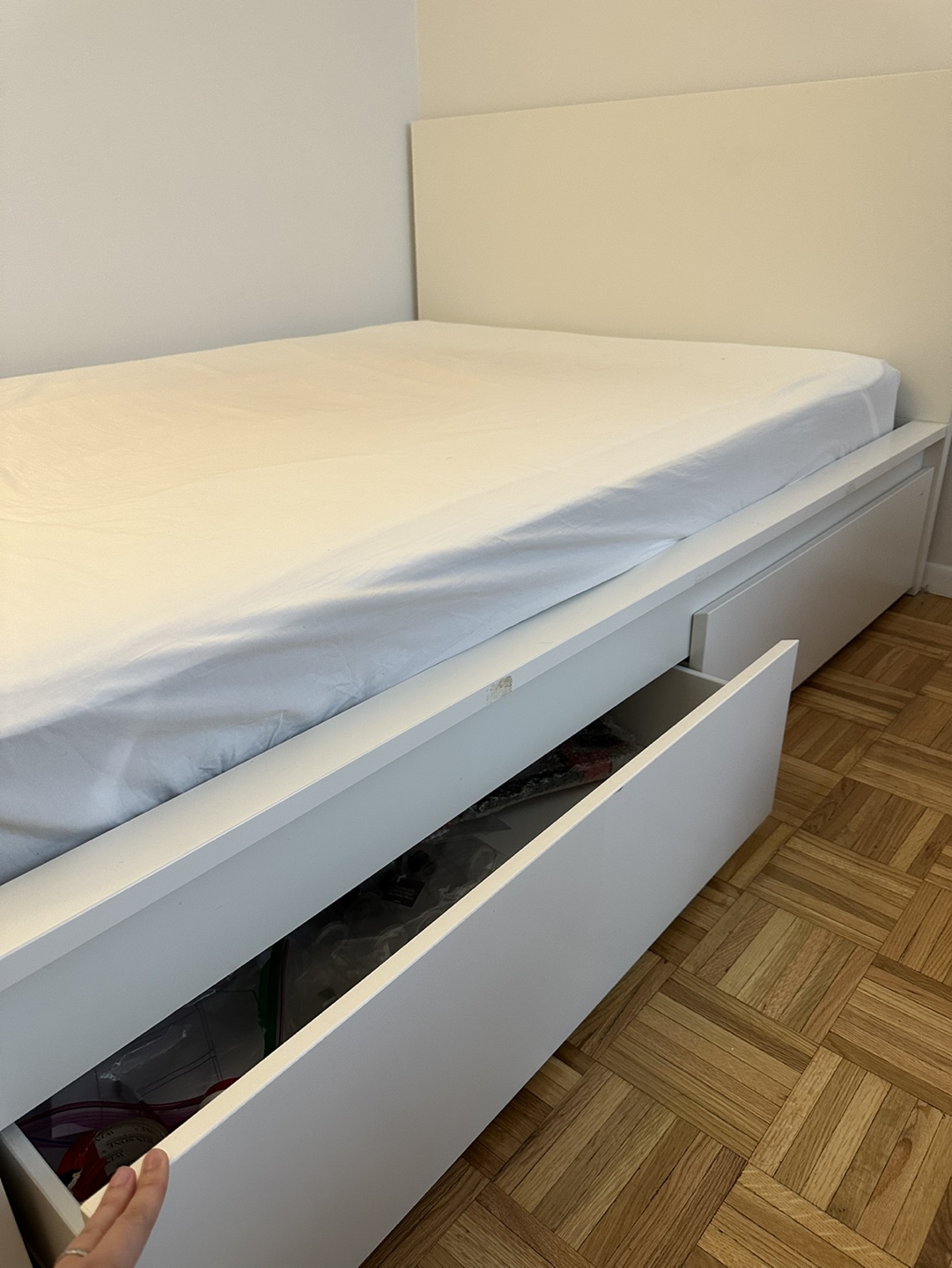 IKEA MALM FULLSIZE BED - photo 2