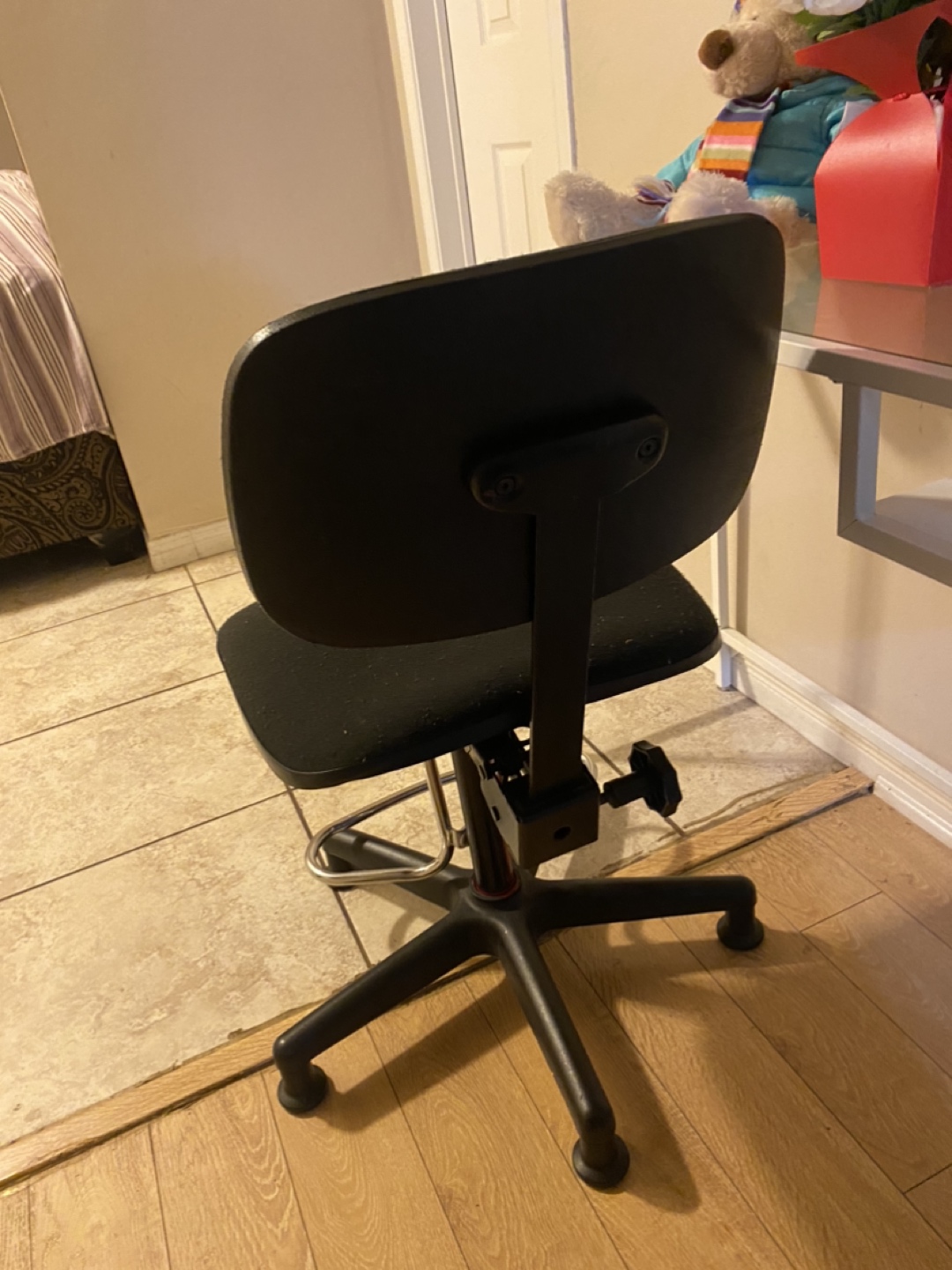 Office chair thumbnail