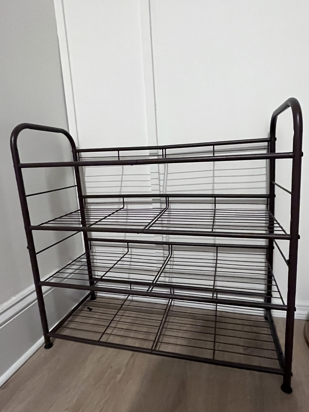 Shoes rack