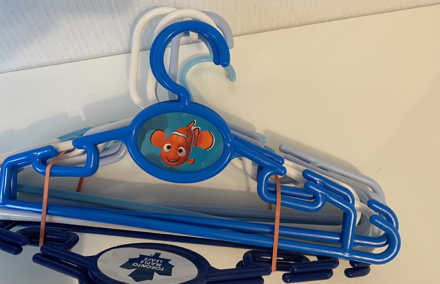 Kids Random Hangers -11 set image indicator(2)