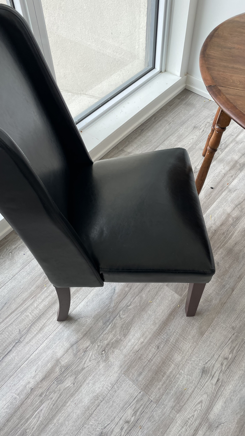 Table and 2 chairs - photo 2