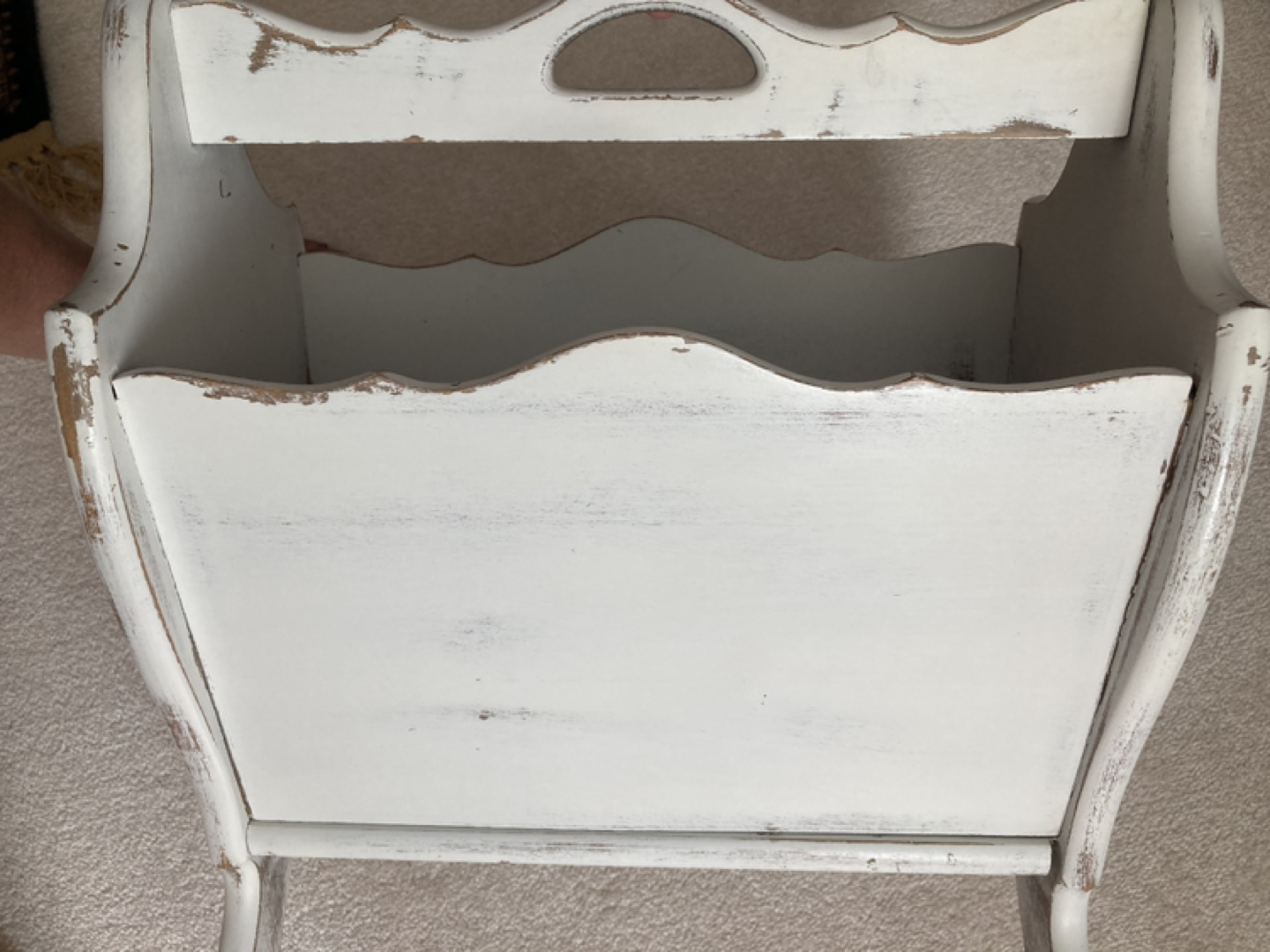 Shabby-chic wood magazine rack image indicator(4)