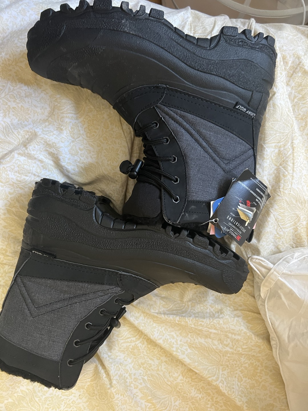 Brand new grey wolf x 3M winter boots size 10 - photo 3