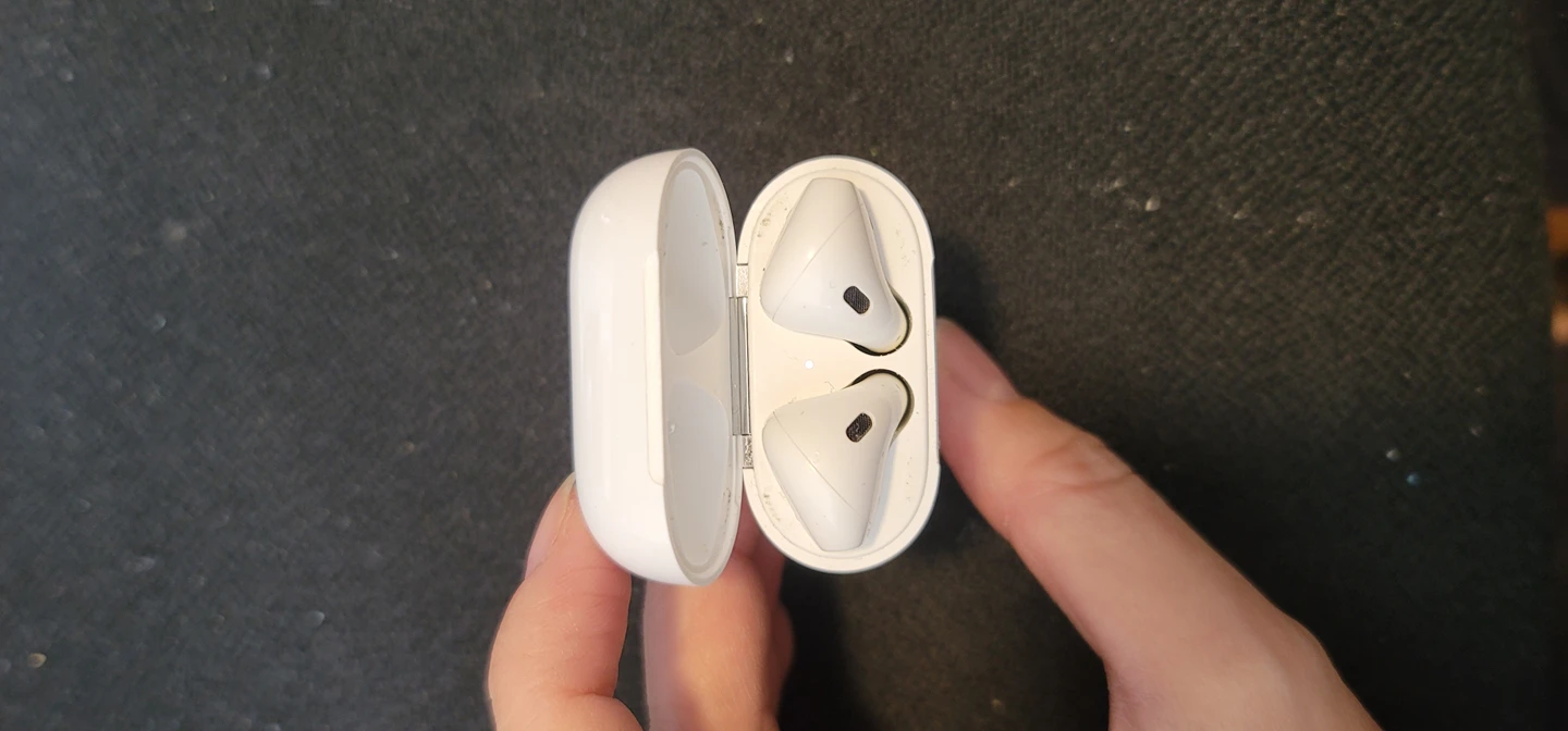 gen 1 airpod thumbnail