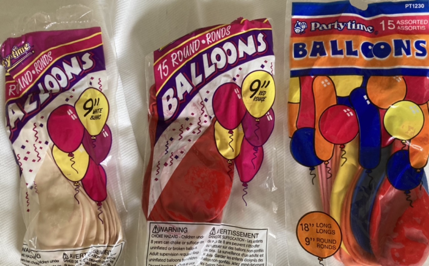 Free party items - balloons and shredded tissue paper thumbnail