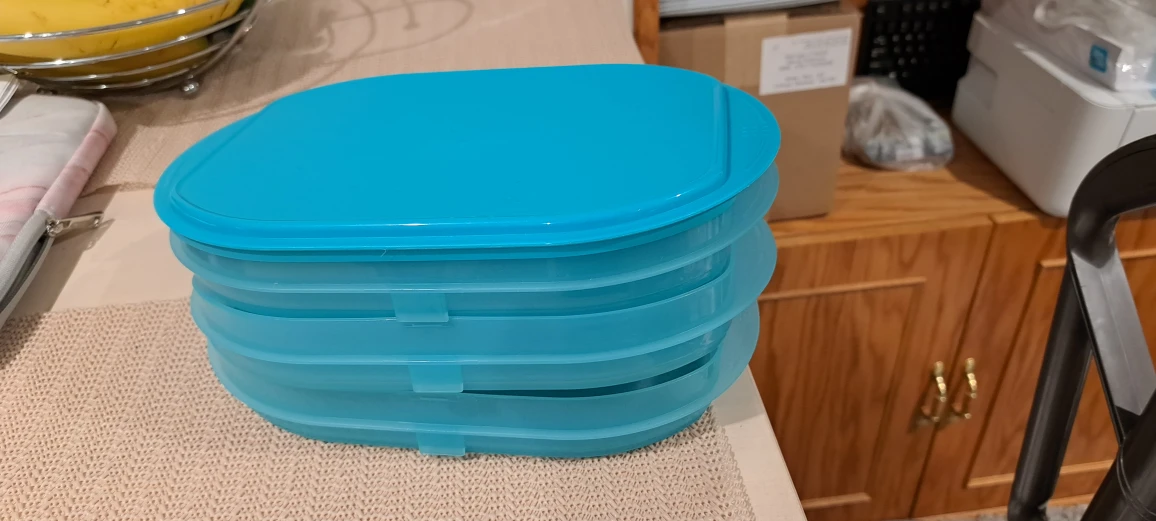 Tupperware meat holder 3 tiers