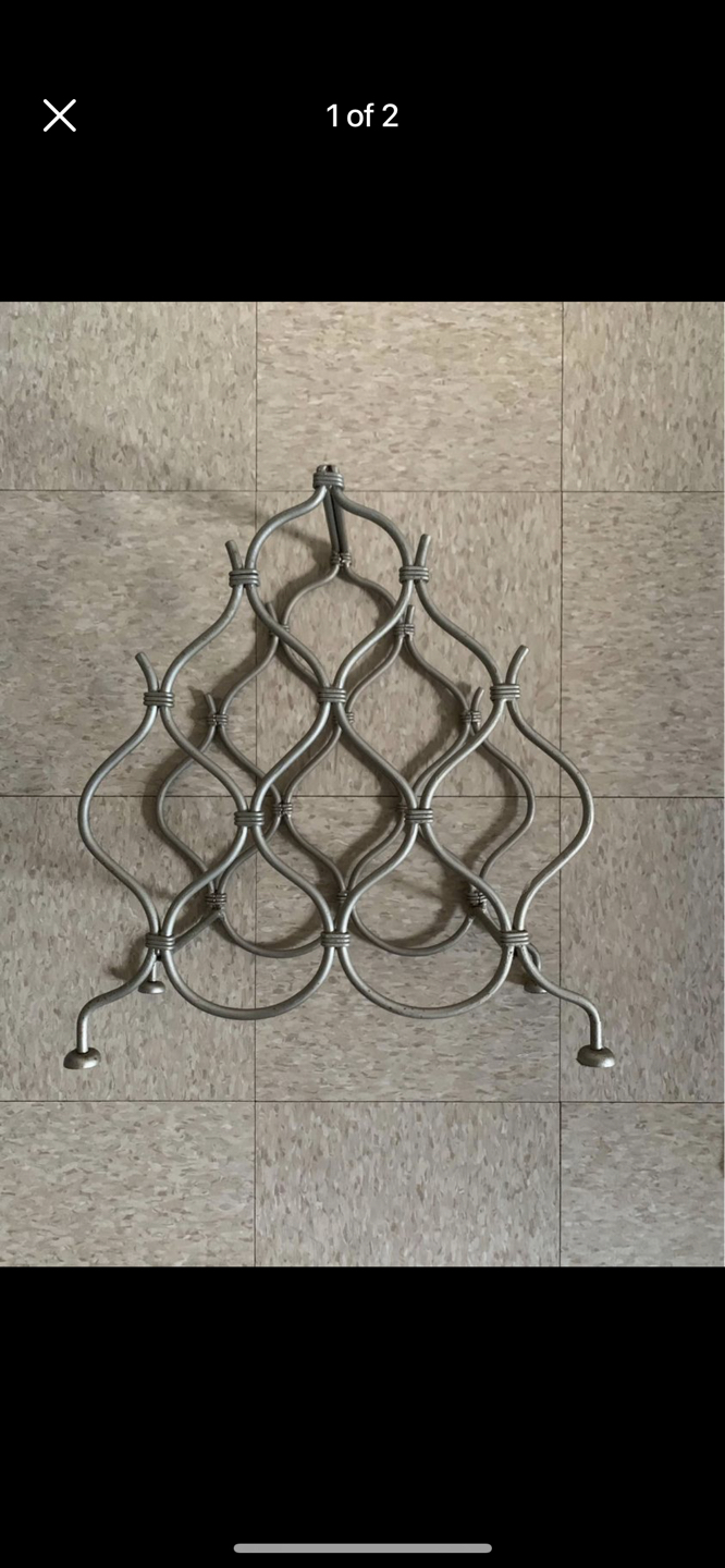 Wine holder