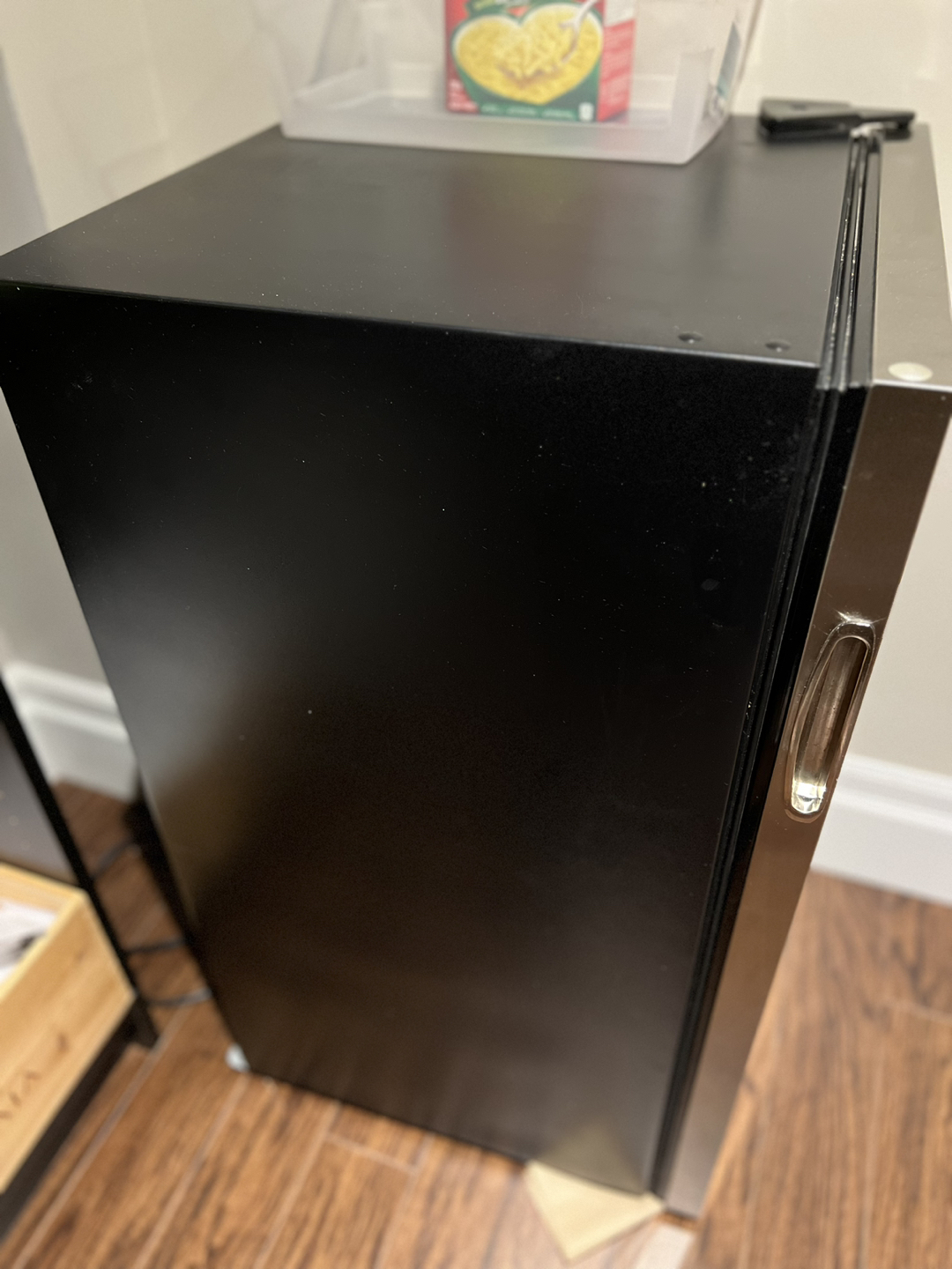 Mini Fridge - photo 4