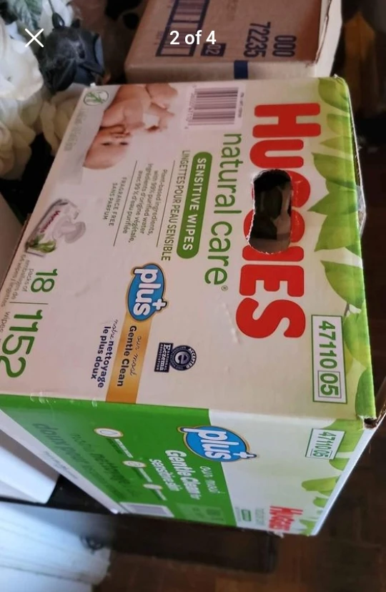 2 cases of huggies baby wipes thumbnail