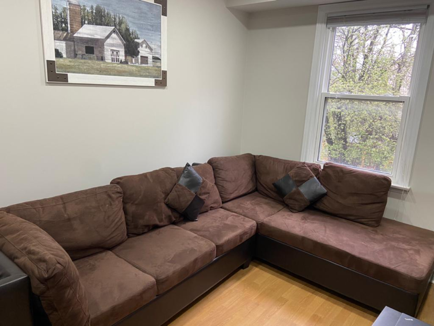 Sectional Couch -Used Like New - photo 5