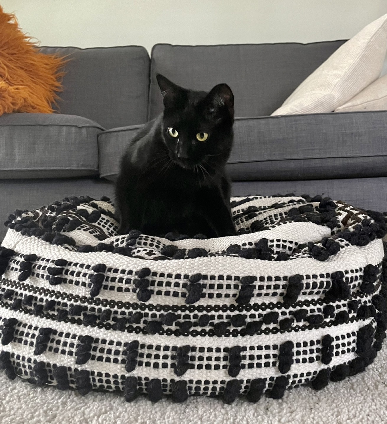 Black and white woven poufs(2) - photo 4