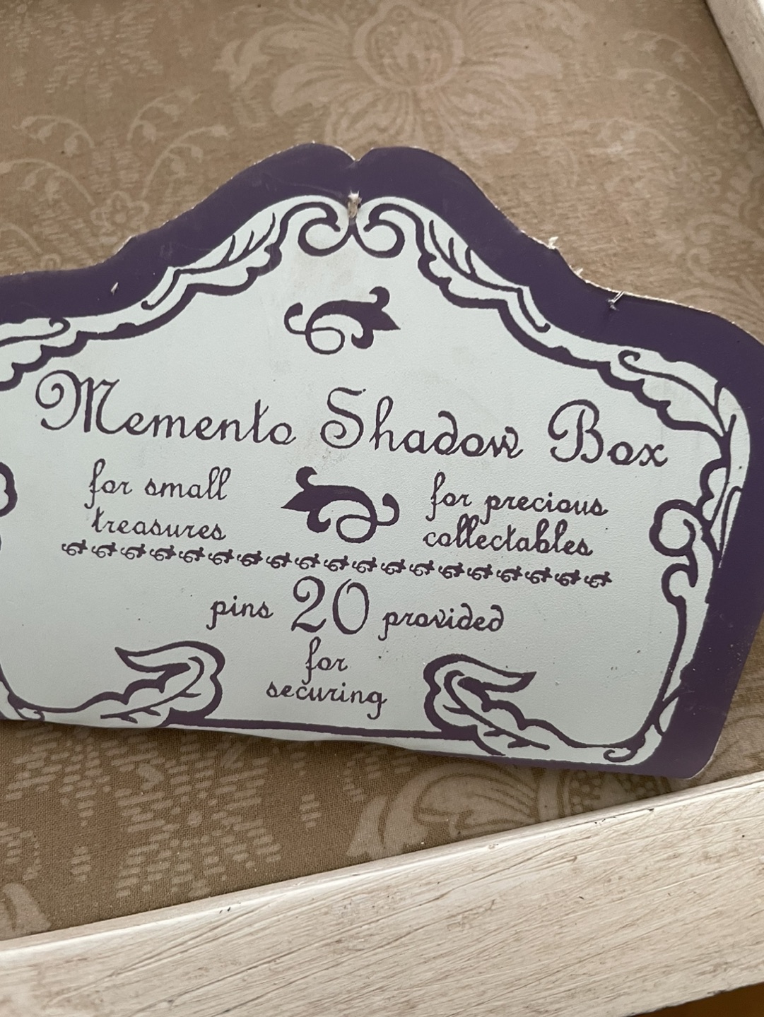 Collectibles display frame image indicator(3)