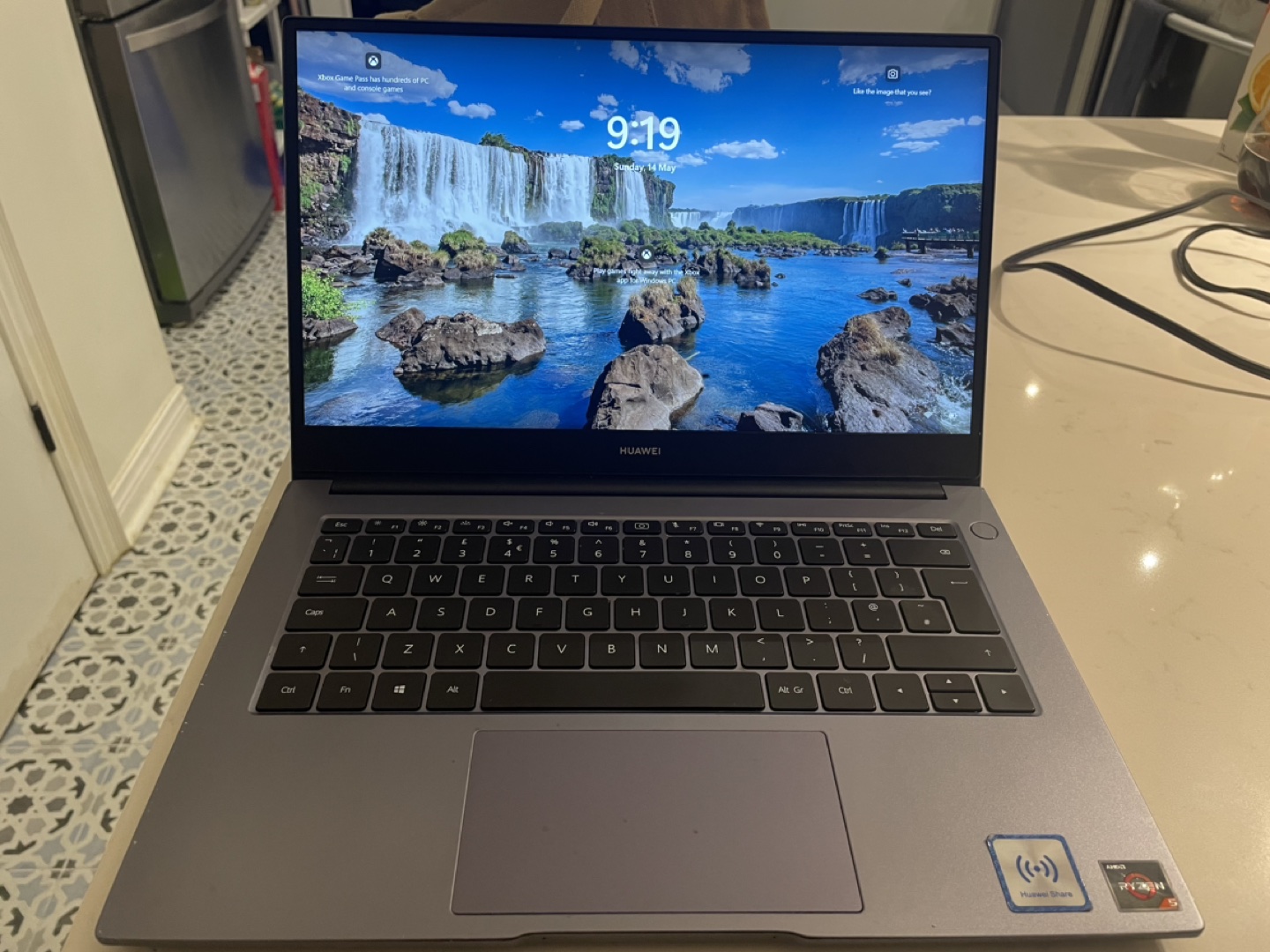HUAWEI Laptop image indicator(2)