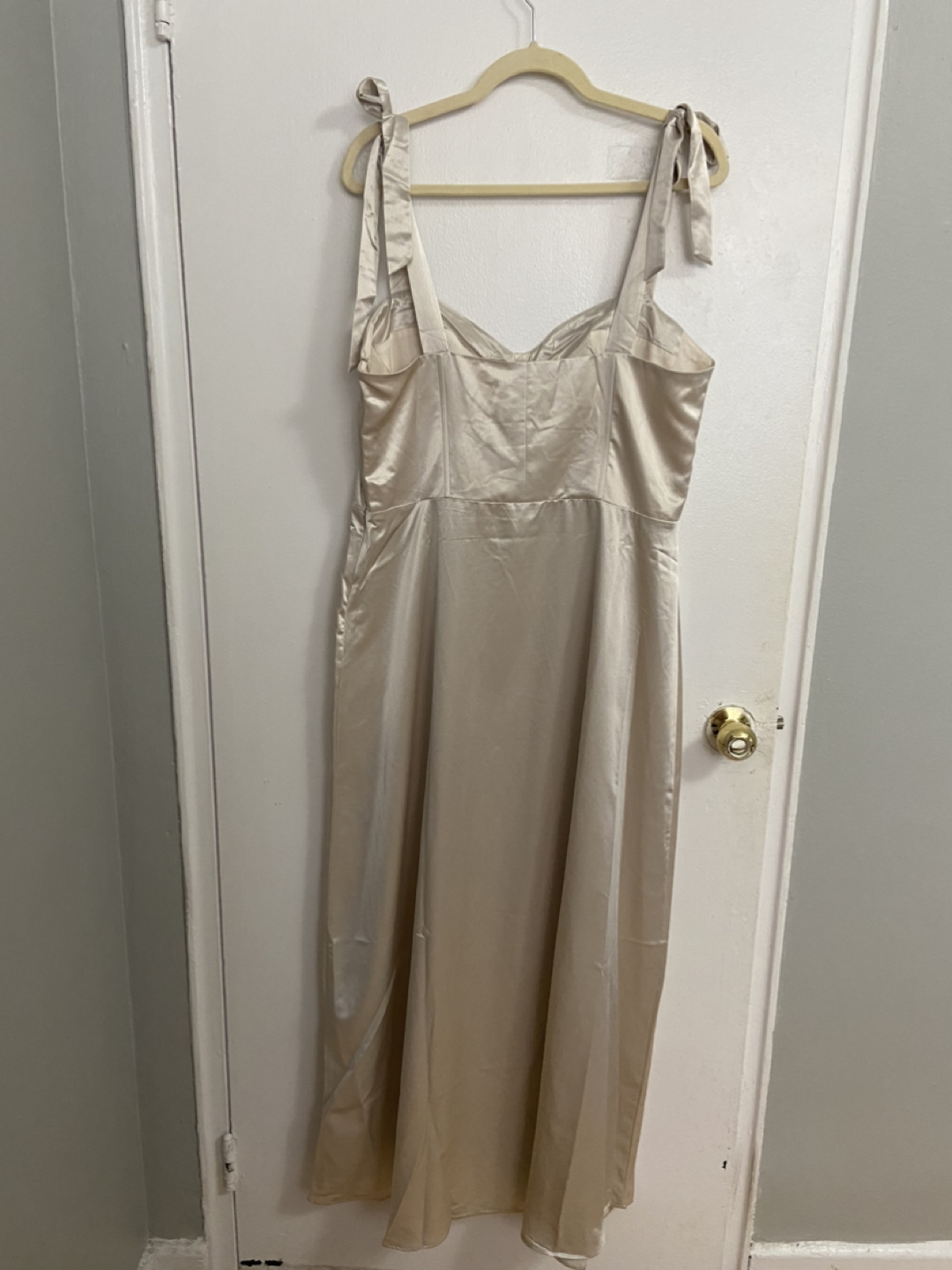 H&M Tie-Strap Bustier-style dress - Large image indicator(3)