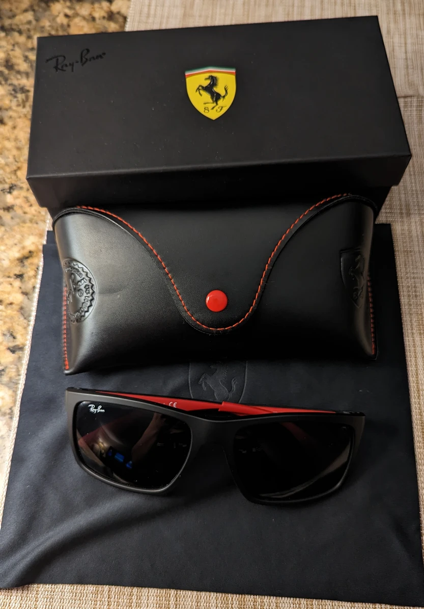Ray Ban- Scuderia Ferrari