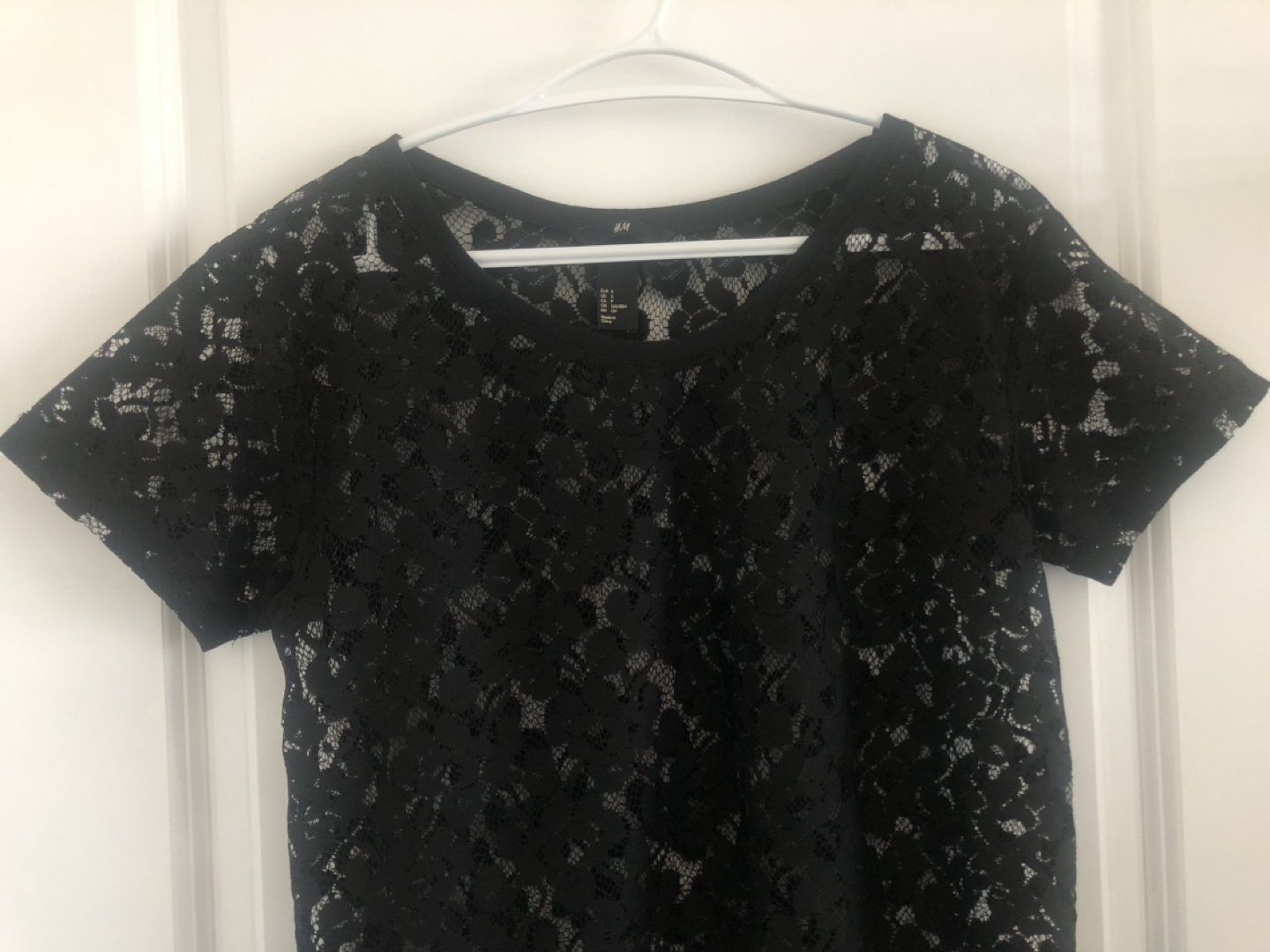 Black lace overlay top - photo 3