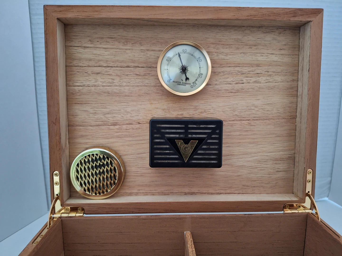 Beautifully Crafted Humidor - photo 5