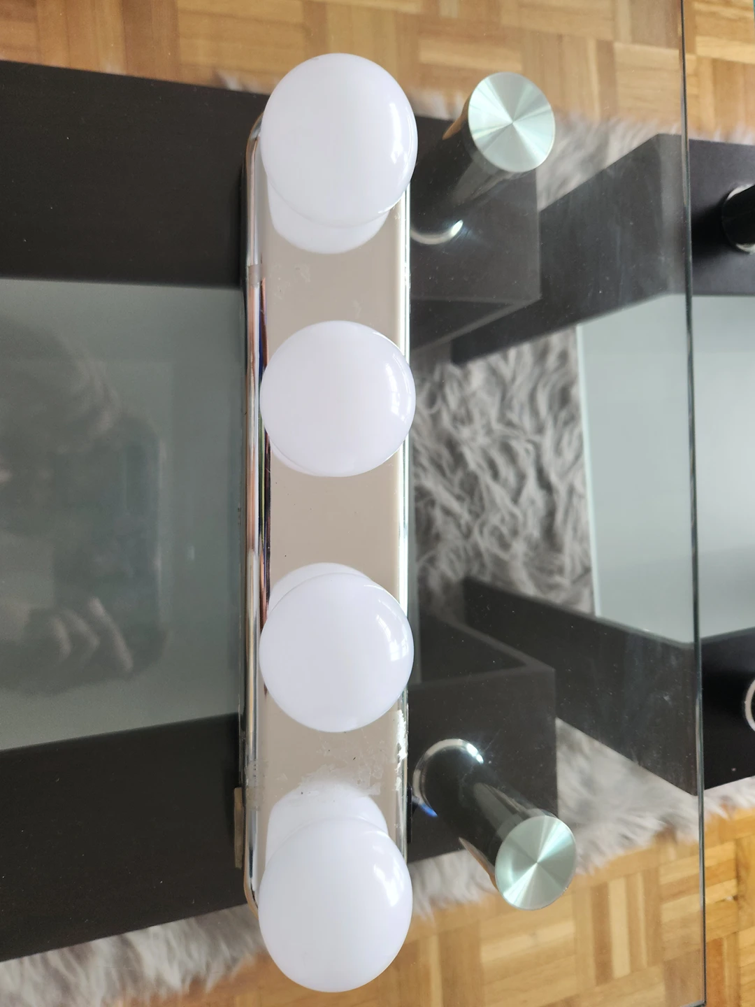 Dressing table vanity light