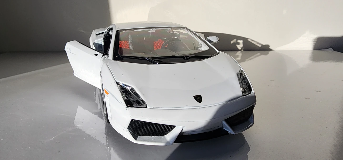 1 24 scale model Lamborghini - photo 2